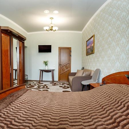 Апартаменти в Старому Місті Sweet House Каменец-Подольский Экстерьер фото