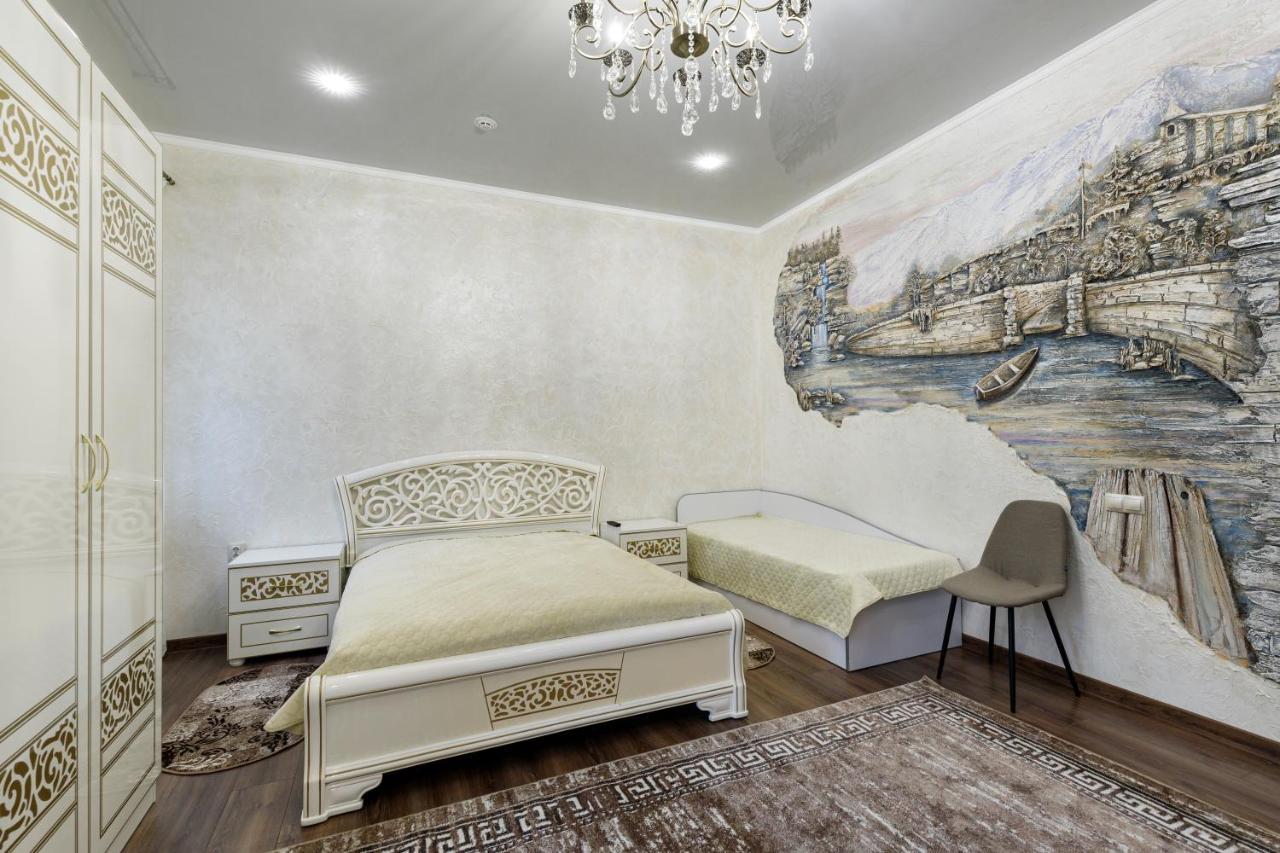 Апартаменти в Старому Місті Sweet House Каменец-Подольский Экстерьер фото